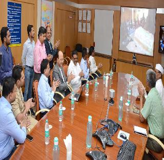 Local Tollers with Global Citizens | ग्लोबल नगरकरांशी लोकल टच
