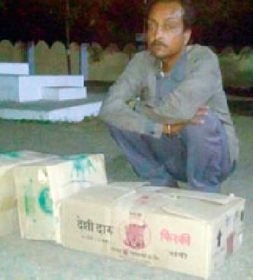 Offense for illegal alcohol sellers | अवैध दारु विक्रेत्यांवर गुन्हा