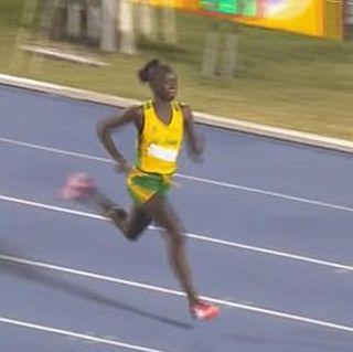 Fourth Olympic girl shot off Olympic record | चौथीत शिकणा-या मुलीने तोडला ऑलिम्पिक रेकॉर्ड Fourth Olympic girl shot off Olympic record | चौथीत शिकणा-या मुलीने तोडला ऑलिम्पिक रेकॉर्ड