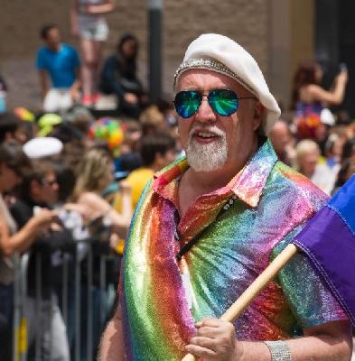 The flag of multicolour struggle | बहुरंगी जगण्याच्या संघर्षाचा झेंडा