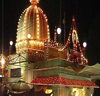 Ban beef across the country, the demand for PM Modi of Sufi maulvi | देशभरात गोमांस बंदी करा, सुफी मौलवींची पंतप्रधान मोदींकडे मागणी Ban beef across the country, the demand for PM Modi of Sufi maulvi | देशभरात गोमांस बंदी करा, सुफी मौलवींची पंतप्रधान मोदींकडे मागणी