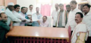 Appeal to the Tehsildars of Mali Mahasangh | माळी महासंघाचे तहसीलदारांना निवेदन Appeal to the Tehsildars of Mali Mahasangh | माळी महासंघाचे तहसीलदारांना निवेदन