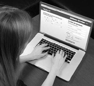 A maximum of 3 billion penalties for provocative speeches and false posts | चिथावणीखोर भाषणं आणि खोट्या पोस्टसाठी तब्बल 3 अब्जाचा दंड A maximum of 3 billion penalties for provocative speeches and false posts | चिथावणीखोर भाषणं आणि खोट्या पोस्टसाठी तब्बल 3 अब्जाचा दंड