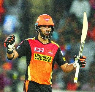 Hyderabad RCB push | हैदराबादचा आरसीबीला धक्का Hyderabad RCB push | हैदराबादचा आरसीबीला धक्का