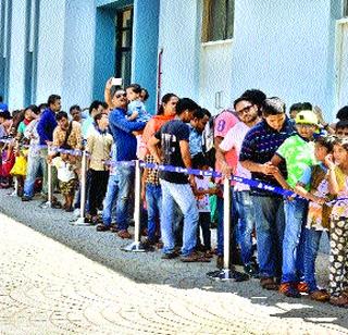 Ranbagan 'good day' due to penguin! | पेंग्विनमुळे राणीबागेला ‘अच्छे दिन’! Ranbagan 'good day' due to penguin! | पेंग्विनमुळे राणीबागेला ‘अच्छे दिन’!