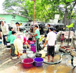 Rs 22 crore has been given to the 228 villages of Pune due to water scarcity | पुण्याच्या २२८ सोसायट्यांना पाण्याअभावी १२ कोटी रुपयांचा भुर्दंड Rs 22 crore has been given to the 228 villages of Pune due to water scarcity | पुण्याच्या २२८ सोसायट्यांना पाण्याअभावी १२ कोटी रुपयांचा भुर्दंड