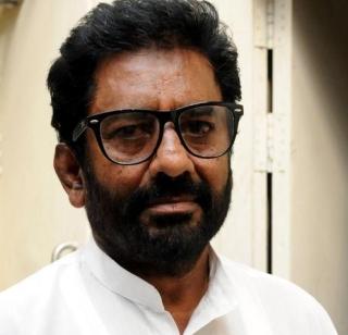 Gaikwad airplane completely rises | गायकवाडांवरील विमानबंदी पूर्णत: उठली Gaikwad airplane completely rises | गायकवाडांवरील विमानबंदी पूर्णत: उठली