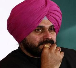 "The Kapil Sharma Show" due to Navjot Singh Sidhu in trouble | "द कपिल शर्मा शो"मुळे नवज्योतसिंग सिद्धू अडचणीत