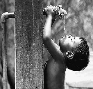Wake up for a little overnight water | घोटभर पाण्यासाठी जागोजागी विरा, बुडकी Wake up for a little overnight water | घोटभर पाण्यासाठी जागोजागी विरा, बुडकी