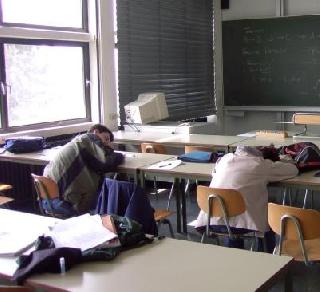 Only take a break, only then! | ‘ब्रेक’ घ्या, तरच टिकाल!