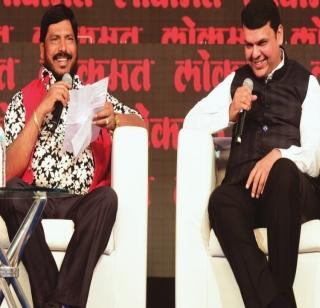 Athavale: Will I make a CM of one day? | आठवले : मला एका दिवसाचा सीएम बनवाल का? Athavale: Will I make a CM of one day? | आठवले : मला एका दिवसाचा सीएम बनवाल का?