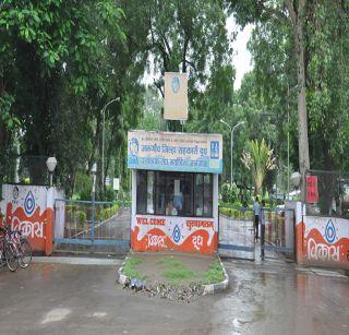 The job of the directors' relatives in Jalgaon Milk Union | जळगाव दूध संघात संचालकांच्या नातेवाइकांना नोकरी The job of the directors' relatives in Jalgaon Milk Union | जळगाव दूध संघात संचालकांच्या नातेवाइकांना नोकरी
