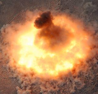 US "Trump" card, ISIS 90 terrorists killed | अमेरिकेचं "ट्रम्प" कार्ड, ISIS चे 90 दहशतवादी ठार US "Trump" card, ISIS 90 terrorists killed | अमेरिकेचं "ट्रम्प" कार्ड, ISIS चे 90 दहशतवादी ठार