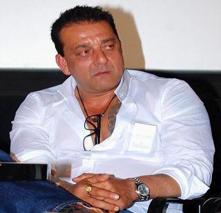 Sanjay Dutt's trouble increases, court warrants arrest warrant | संजय दत्तच्या अडचणीत वाढ, कोर्टानं बजावलं अटक वॉरंट