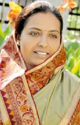 Make available funds for 'those' waterfalls | ‘त्या’ जलवाहिनीसाठी निधी उपलब्ध करा Make available funds for 'those' waterfalls | ‘त्या’ जलवाहिनीसाठी निधी उपलब्ध करा