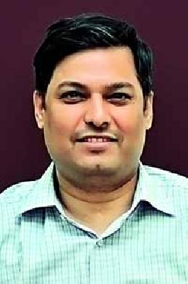 District Collector Sachin Kurwe received the award for 'Jalakit Shivar' | जिल्हाधिकारी सचिन कुर्वे यांना ‘जलयुक्त शिवार’चा पुरस्कार