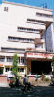 Information about the farmers of the district bank, Rajan Patil | जिल्हा बँक उतरविणार शेतकऱ्यांचा विमा, राजन पाटील यांची माहिती Information about the farmers of the district bank, Rajan Patil | जिल्हा बँक उतरविणार शेतकऱ्यांचा विमा, राजन पाटील यांची माहिती