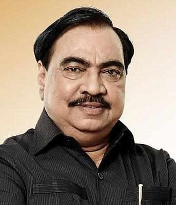 Khadse-Gulabrao's defamation claim begins | खडसे-गुलाबराव यांच्या बदनामीच्या दाव्यात मध्यस्थीसाठी सुरुवात