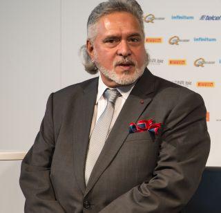 Vijay Mallya's release in few hours after the arrest | अटकेनंतर काही तासांतच विजय माल्याची सुटका Vijay Mallya's release in few hours after the arrest | अटकेनंतर काही तासांतच विजय माल्याची सुटका