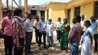 Surprises of construction of Shirpur Health Center | शिरपूर आरोग्य केंद्र बांधकामाची पाहणी