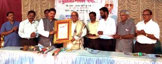 Efforts will be made for Jyand Mantar memorial: Deepak Kesarkar | जयानंद मठकरांच्या स्मारकासाठी प्रयत्नशील: दीपक केसरकर Efforts will be made for Jyand Mantar memorial: Deepak Kesarkar | जयानंद मठकरांच्या स्मारकासाठी प्रयत्नशील: दीपक केसरकर