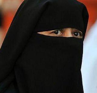 As the second daughter was born, | दुसरीही मुलगी झाली म्हणून टपालाने पाठविला ‘तलाक’ As the second daughter was born, | दुसरीही मुलगी झाली म्हणून टपालाने पाठविला ‘तलाक’