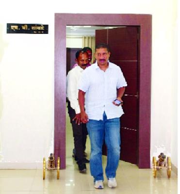 Varananagar looted CID investigation started | वारणानगर लुटीचा सीआयडी तपास सुरू