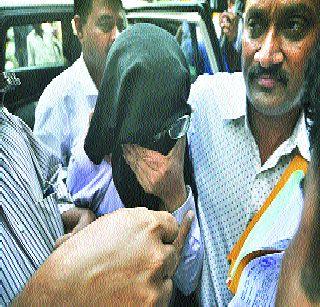 Dr. Sunil Kulkarni is finally booked | डॉ. सुनील कुलकर्णीवर अखेर गुन्हा दाखल Dr. Sunil Kulkarni is finally booked | डॉ. सुनील कुलकर्णीवर अखेर गुन्हा दाखल