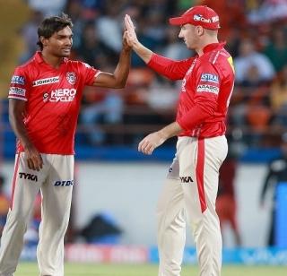 Punjab beat team-mate | पंजाबच्या सांघिक कामगिरीचा विजय