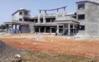 Construction reached 80 percent | बांधकाम ८० टक्क्यांवर पोहोचले Construction reached 80 percent | बांधकाम ८० टक्क्यांवर पोहोचले