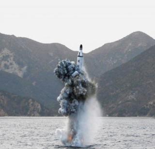 So, America's warship will be destroyed in an attack | ..तर अमेरिकेची युद्धनौका एका हल्ल्यात नेस्तनाबूत करू So, America's warship will be destroyed in an attack | ..तर अमेरिकेची युद्धनौका एका हल्ल्यात नेस्तनाबूत करू