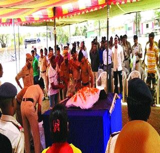 Lilo passed away in the bomb detection squad | बॉम्बशोधक पथकातील लिलोचे निधन Lilo passed away in the bomb detection squad | बॉम्बशोधक पथकातील लिलोचे निधन