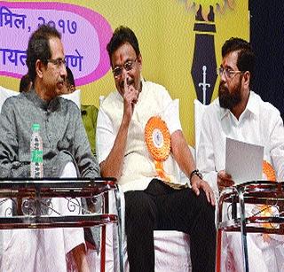Savarkar should get 'Bharat Ratna': Uddhav Thackeray | सावरकरांना ‘भारतरत्न’ मिळालेच पाहिजे: उद्धव ठाकरे Savarkar should get 'Bharat Ratna': Uddhav Thackeray | सावरकरांना ‘भारतरत्न’ मिळालेच पाहिजे: उद्धव ठाकरे