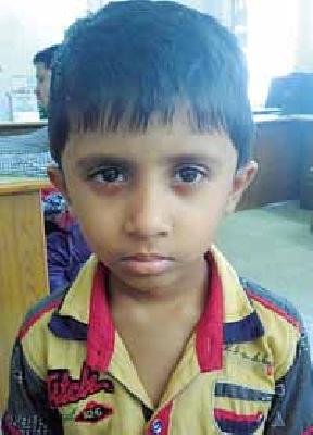 The student's eye was defeated by a teacher | शिक्षिकेच्या मारहाणीत विद्यार्थ्याचा डोळा निकामी