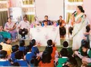 Technology has brightened the future of students | तंत्रज्ञानामुळे विद्यार्थ्यांचे भविष्य उज्ज्वल Technology has brightened the future of students | तंत्रज्ञानामुळे विद्यार्थ्यांचे भविष्य उज्ज्वल