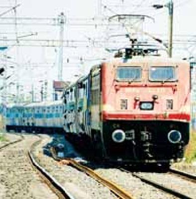 Launch of third track from Rajnandgaon to Nagpur | राजनांदगाव ते नागपूर तिसऱ्या ट्रॅकचा शुभारंभ Launch of third track from Rajnandgaon to Nagpur | राजनांदगाव ते नागपूर तिसऱ्या ट्रॅकचा शुभारंभ