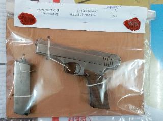 Local clandestine seized in Pathardi Phata area | पाथर्डी फाटा परिसरात देशी कट्टा जप्त