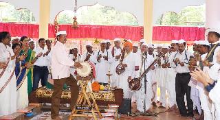 Dnyaneshwari Grant Assistant to be a Suraksha Ratha of Parasurama: Devvrat Vaskar Maharaj | संसाररुपी रथाची परिक्रमा सुखकर होण्यासाठी ज्ञानेश्वरी ग्रंथ सहाय्यभूत : देवव्रत वासकर महाराज Dnyaneshwari Grant Assistant to be a Suraksha Ratha of Parasurama: Devvrat Vaskar Maharaj | संसाररुपी रथाची परिक्रमा सुखकर होण्यासाठी ज्ञानेश्वरी ग्रंथ सहाय्यभूत : देवव्रत वासकर महाराज