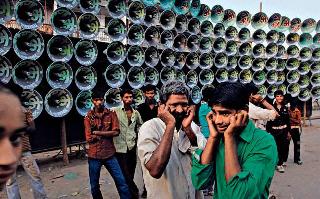 Voice, voice, voice .. | आवाज, आवाज, आवाज.. Voice, voice, voice .. | आवाज, आवाज, आवाज..