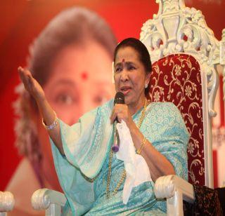 Asha Bhosle's Sonu's "Surat Sur" | अजान वादप्रकरणी आशा भोसलेंचा सोनूच्या "सुरात सूर"
