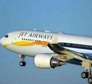 Till the delay, Modi tweeted that the aircraft was hijacked | उशीर झाल्याने मोदींना विमान हायजॅक झाल्याचं ट्विट