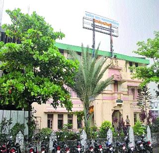 List of peacocks along with BJP in Gulstad | भाजपासह शेकापची यादी गुलदस्त्यात List of peacocks along with BJP in Gulstad | भाजपासह शेकापची यादी गुलदस्त्यात