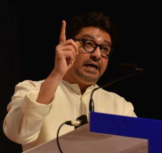 Teaching a vegetarian-carnivorous lesson, a warning to the MNS builders | शाकाहारी-मांसाहारी भेद केल्यास धडा शिकवू, मनसेचा बिल्डरांना इशारा Teaching a vegetarian-carnivorous lesson, a warning to the MNS builders | शाकाहारी-मांसाहारी भेद केल्यास धडा शिकवू, मनसेचा बिल्डरांना इशारा