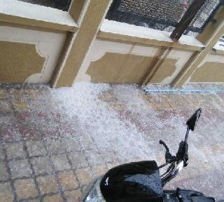 VIDEO - Rain accompanied by summer in Sangli, Latur in Maharashtra | VIDEO - महाराष्ट्रात सांगली, लातूरमध्ये गारांसह पाऊस VIDEO - Rain accompanied by summer in Sangli, Latur in Maharashtra | VIDEO - महाराष्ट्रात सांगली, लातूरमध्ये गारांसह पाऊस