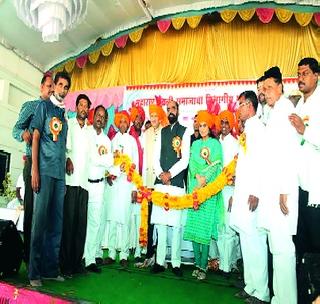 Gawali society should turn to professionalism! | गवळी समाजाने व्यावसायिकतेकडे वळावे! Gawali society should turn to professionalism! | गवळी समाजाने व्यावसायिकतेकडे वळावे!