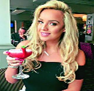 Denied by the top decision, | नियोजित वराने नाकारल्याने इरेला पेटलेली जेनिफर बनली सौंदर्यवती Denied by the top decision, | नियोजित वराने नाकारल्याने इरेला पेटलेली जेनिफर बनली सौंदर्यवती