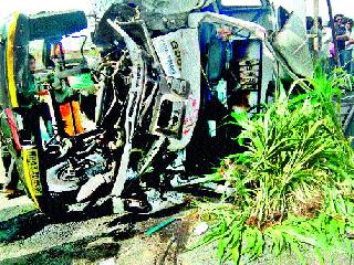 Two killed in road accident near Sakur Ghat | साकूर फाट्याजवळ अपघातात दोन ठार