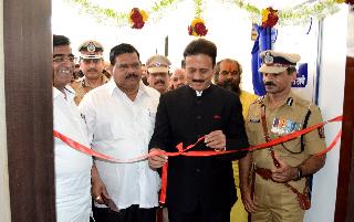 Inauguration of Cyber ​​Police Station in Police Commissionerate | पोलीस आयुक्तालयातील सायबर पोलीस ठाण्याचे उद्घाटन