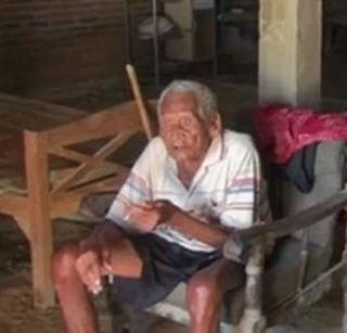 Death of the world's oldest 146-year-old elder | जगातील सर्वात वयस्कर 146 वर्षीय वृद्धाचा मृत्यू Death of the world's oldest 146-year-old elder | जगातील सर्वात वयस्कर 146 वर्षीय वृद्धाचा मृत्यू