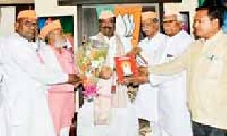 Munigantiwar as the Director of Shri Gurudev Seva Mandal | श्रीगुरूदेव सेवा मंडळाच्या संचालकपदी मुनगंटीवार Munigantiwar as the Director of Shri Gurudev Seva Mandal | श्रीगुरूदेव सेवा मंडळाच्या संचालकपदी मुनगंटीवार